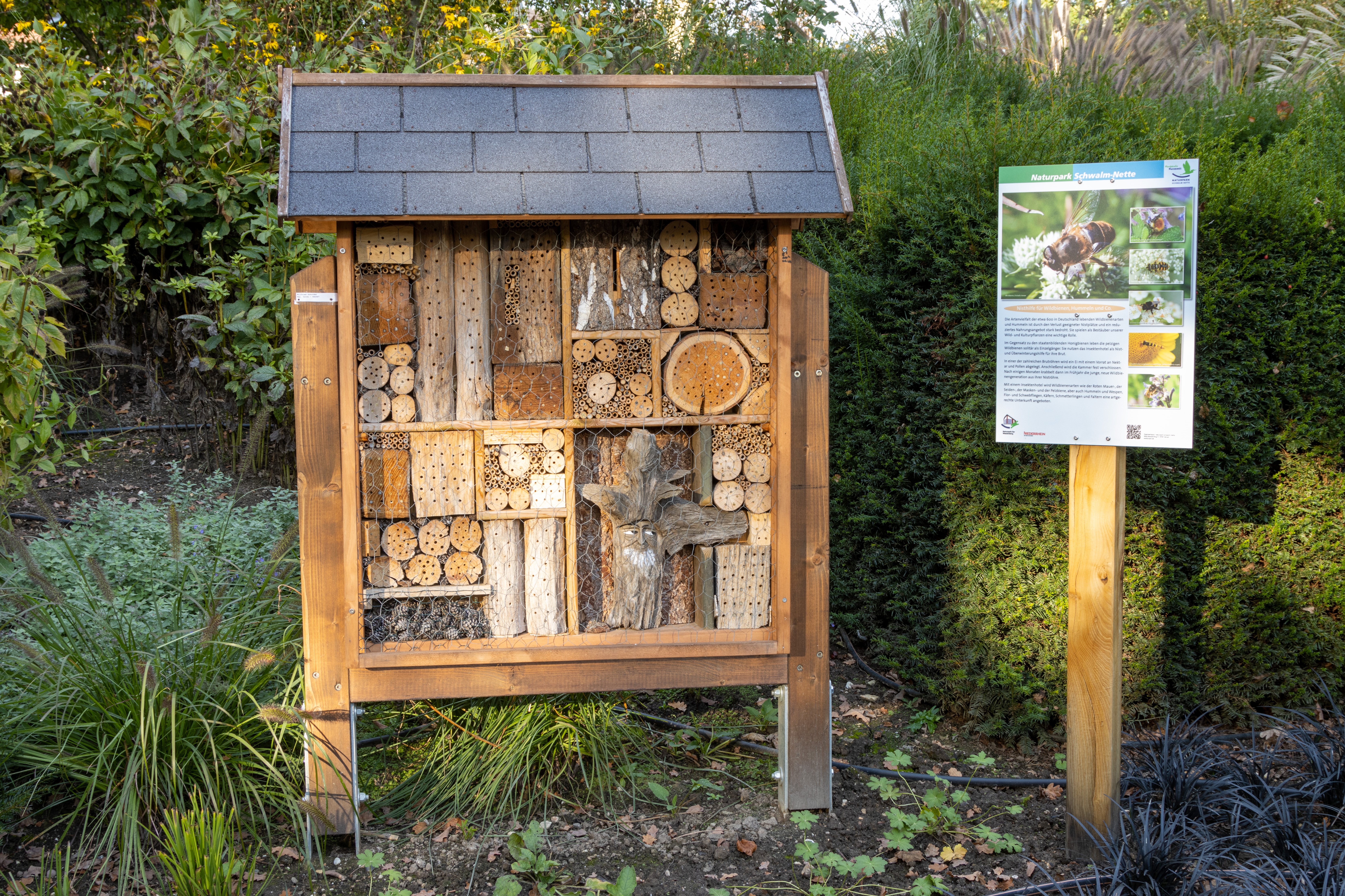 Insektenhotel - © NPSN Till Ermecke Insektenhotel - © NPSN Till Ermecke